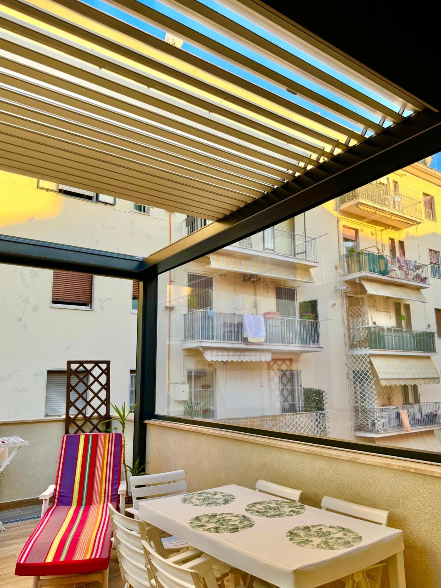 Pescara Centro Silenzioso E Confortevole Con Terrazzo Bioclimatico A 2 Minuti Dal Mare ภายนอก รูปภาพ